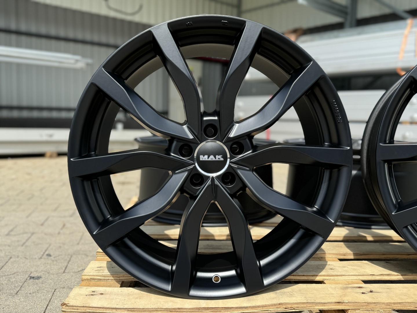 R20 5x130 (71,6) MAK KOLN 9.5J ET50 MATT BLACK 