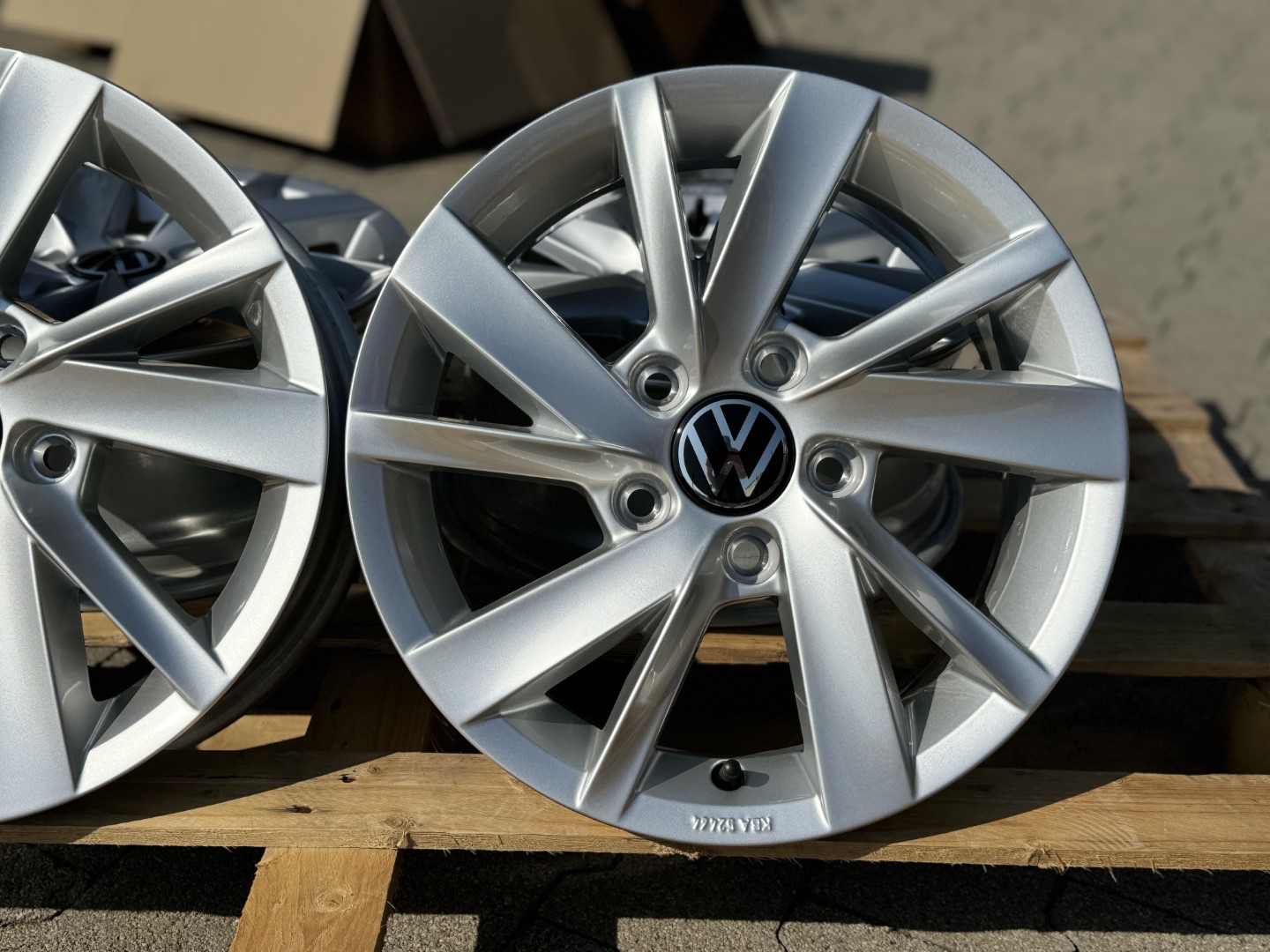 R15 5x112 Original Volkswagen Golf GAVIA 6J ET43